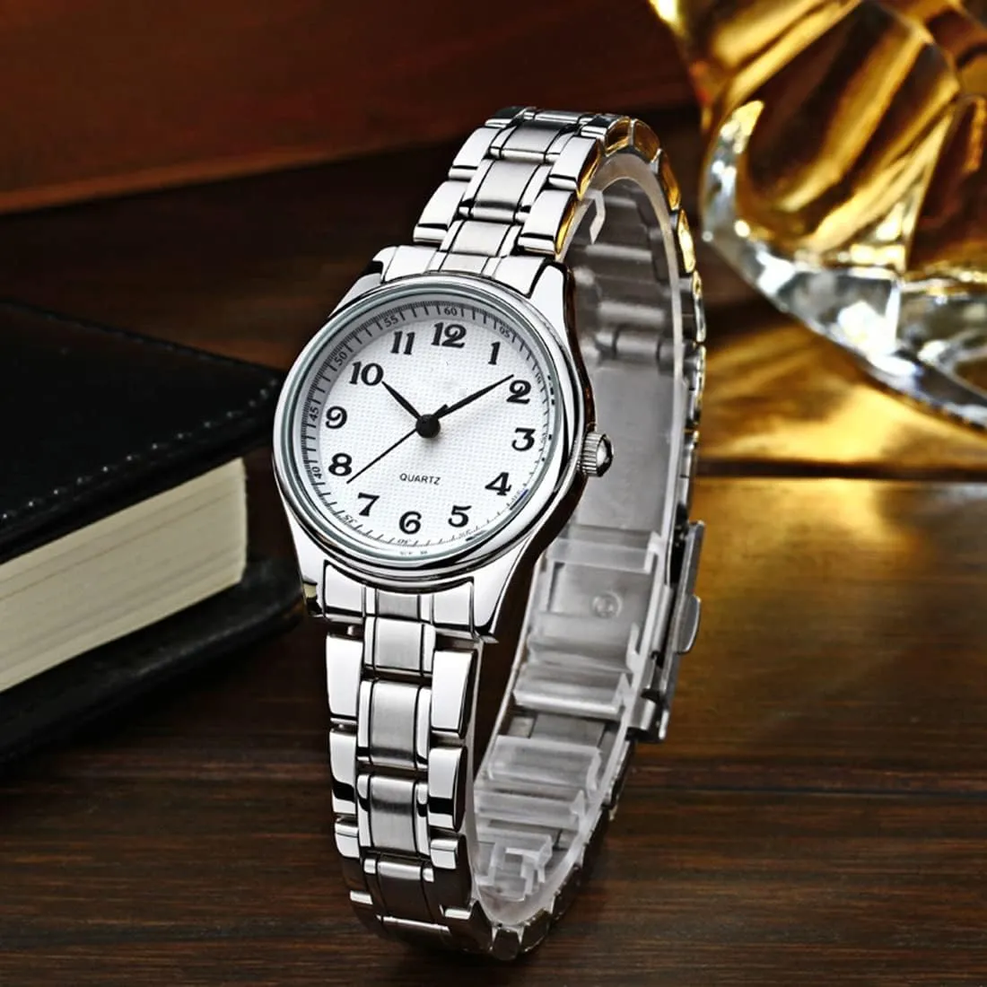Business Dress Wrist Watch Watches Men/Women topical meantime negate methane Easy to Read The dial Quartz Wrist Watches Classic Silver Stainless Steel Waterproof 