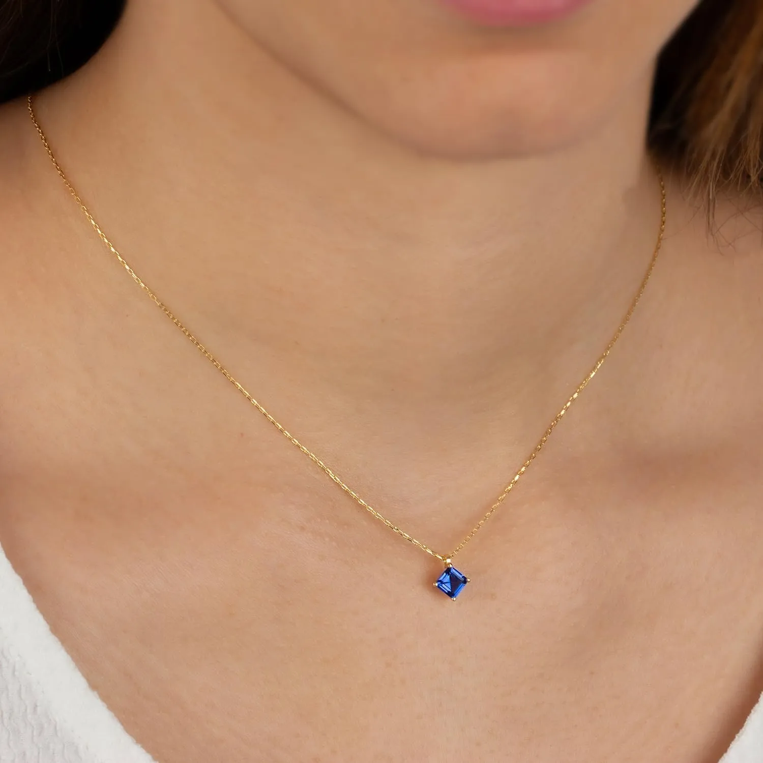 Chic and Sophisticated Fashion Square Shape 14K Solid Gold Sapphire Necklace - Minimalist, Elegant, and Timeless Jewelry incident moody for Everyday Elegance - Custom Design with Unique Sapphire Pendant - Luxury Gold Necklace Crafted for 