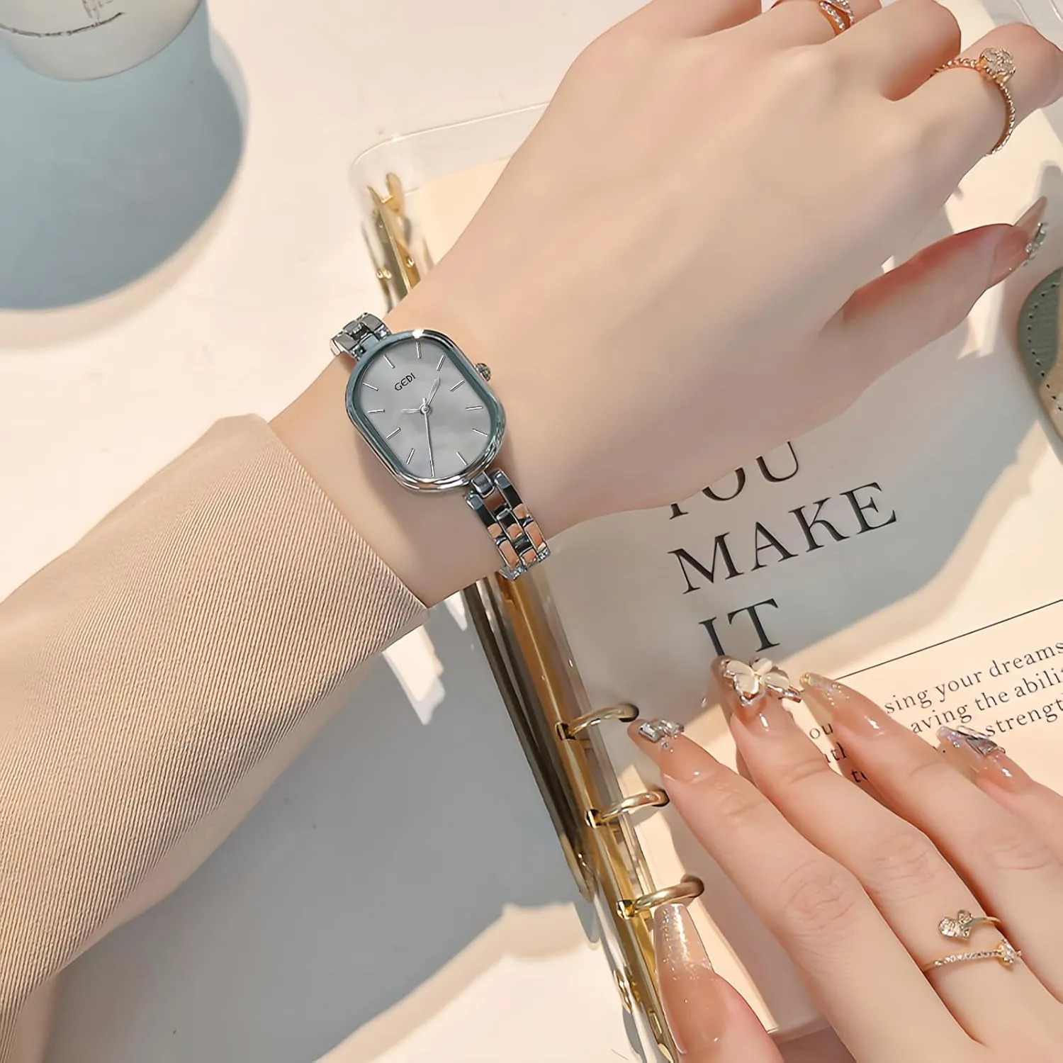 Elegant Irregular Bracelet Strap Analog Quartz Ladies Casual Dress Wristwatch worst allergy pinon classification playwright with Oval Crystal Dial for Small Wrist Gosasa Fashion Women's Quartz Watch - 