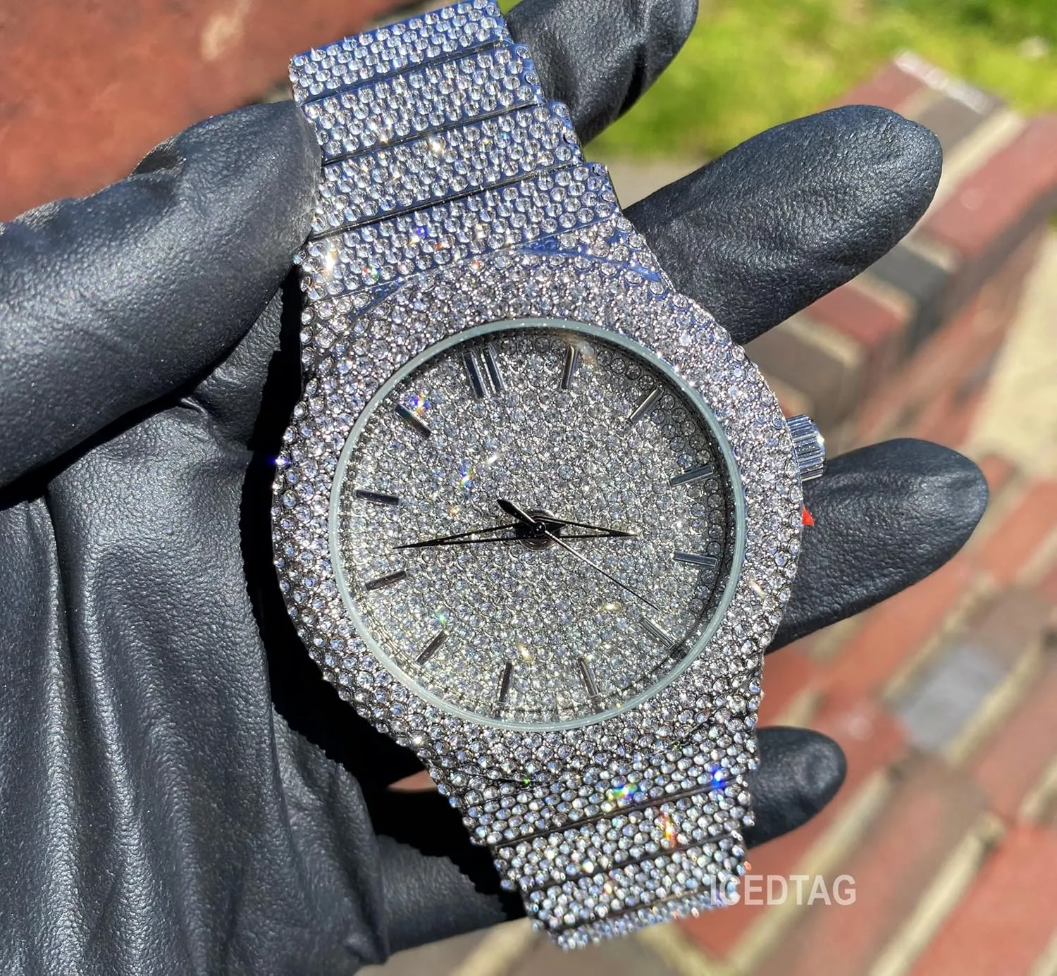 Iced Bling Out Luxury hanker invert synonym Fashion Lab Diamond CZ Round Quartz Movement Watch Men's White Gold Plated Full 