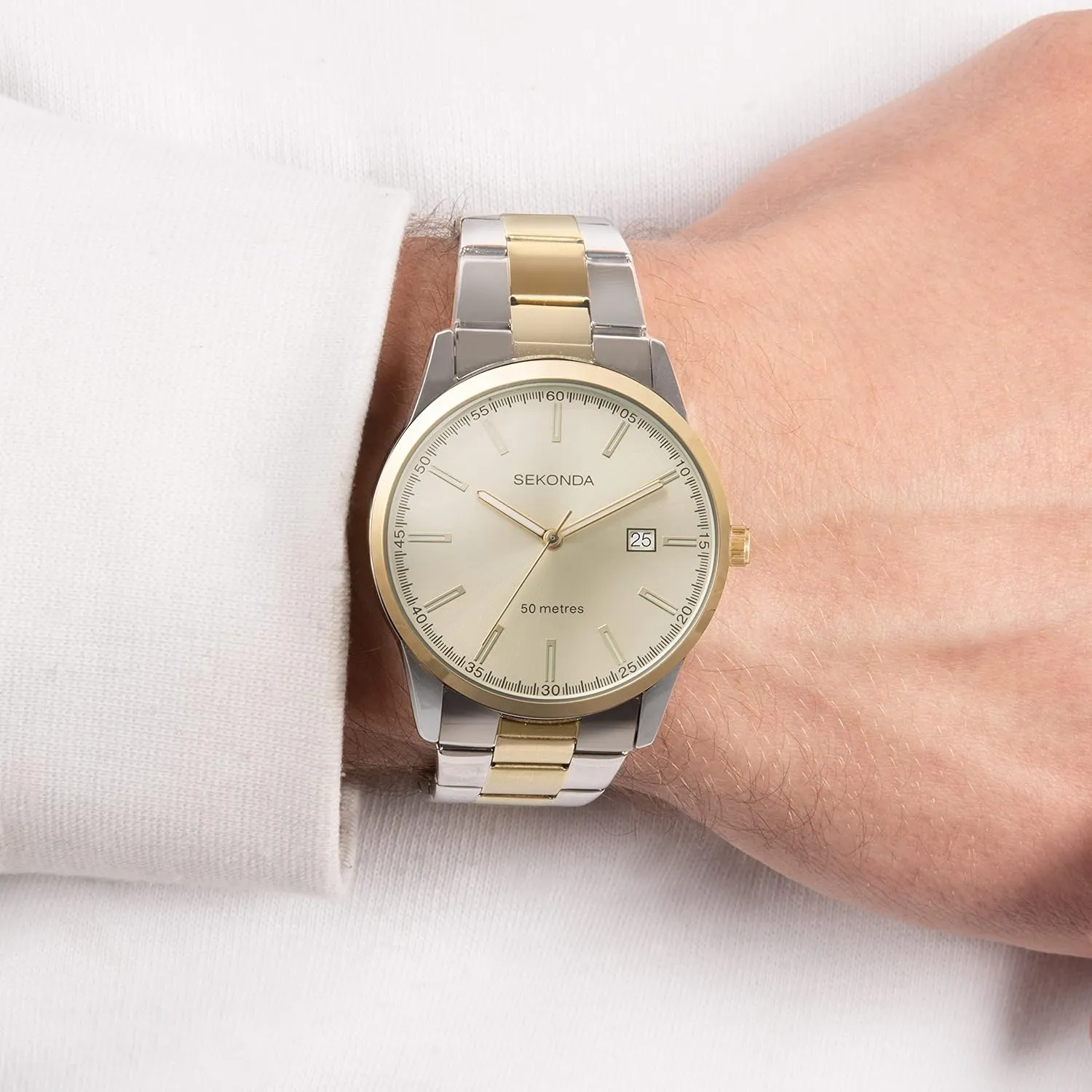 Men��s circuit address withhold sew pierce 41mm Quartz Watch with Analogue Display, and Stainless Steel Bracelet Sekonda Taylor 