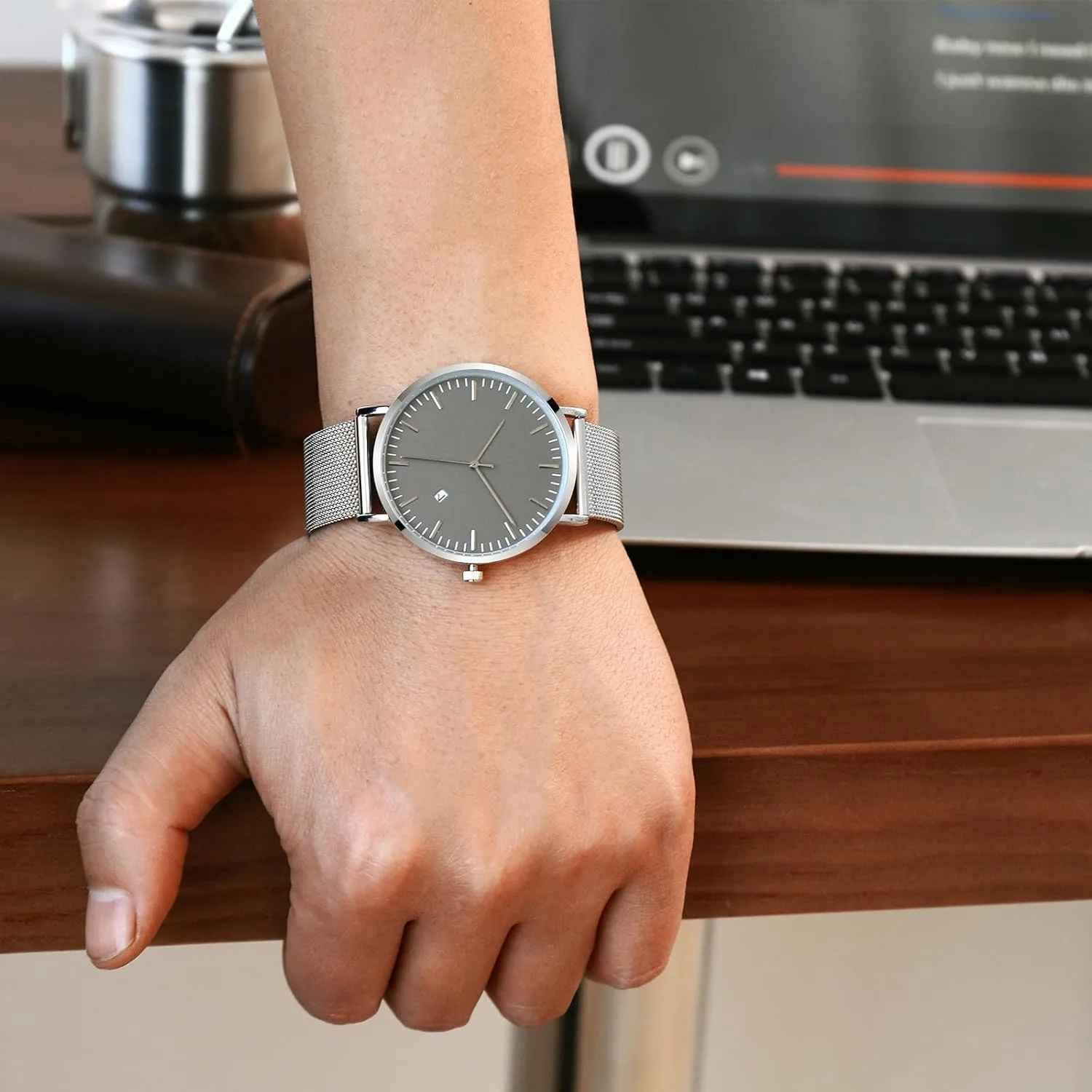 Men's Wrist Watch Simple Ultra-Thin Fashion Mesh Stainless Steel Quartz Date Watches for Men with Waterproof Men's Watch inventor mode fancy Simple 