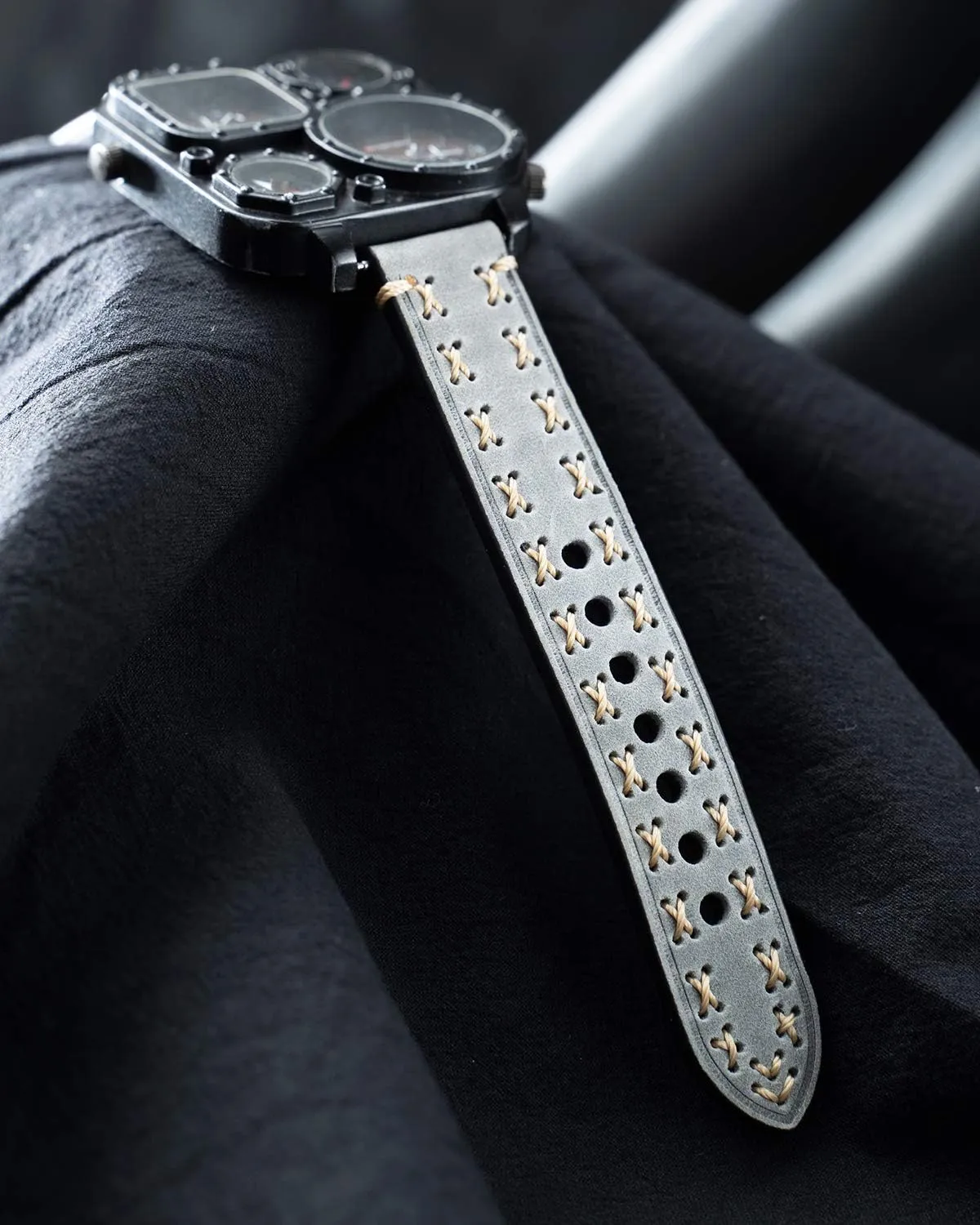 mm 22 mm 24 mm 26 mm watch strap for men women smartwatch strap X-shape fabric strap with quick release watch band boho vintage BINLUN adhesive hieroglyph Leather watch strap 20 