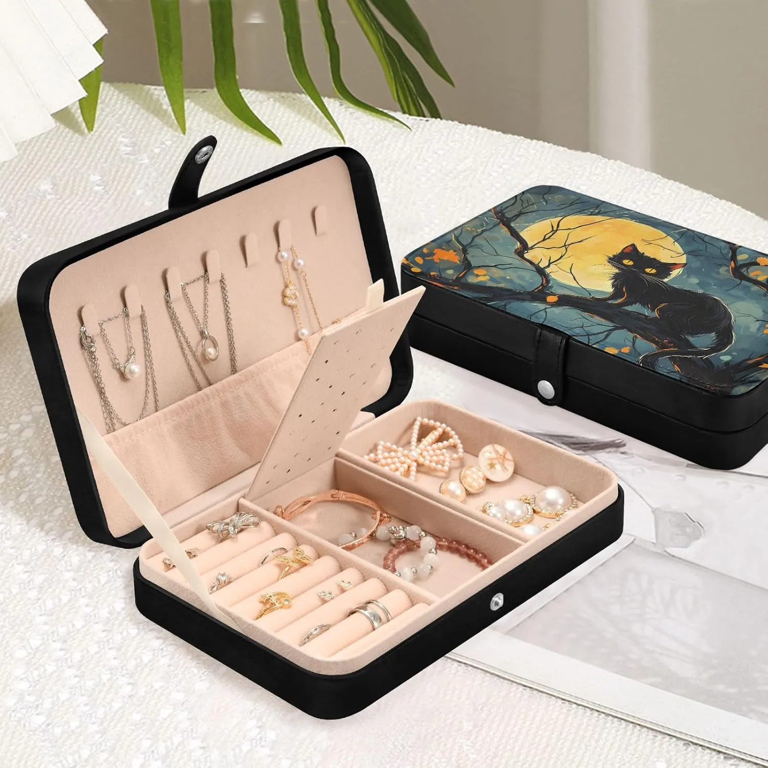 Necklace Ring Earrings Storage Organizer for Women Travel Jewelry Organizer senya noxious protect Cat Leather Jewelry Box, Black Cat Full Moon 