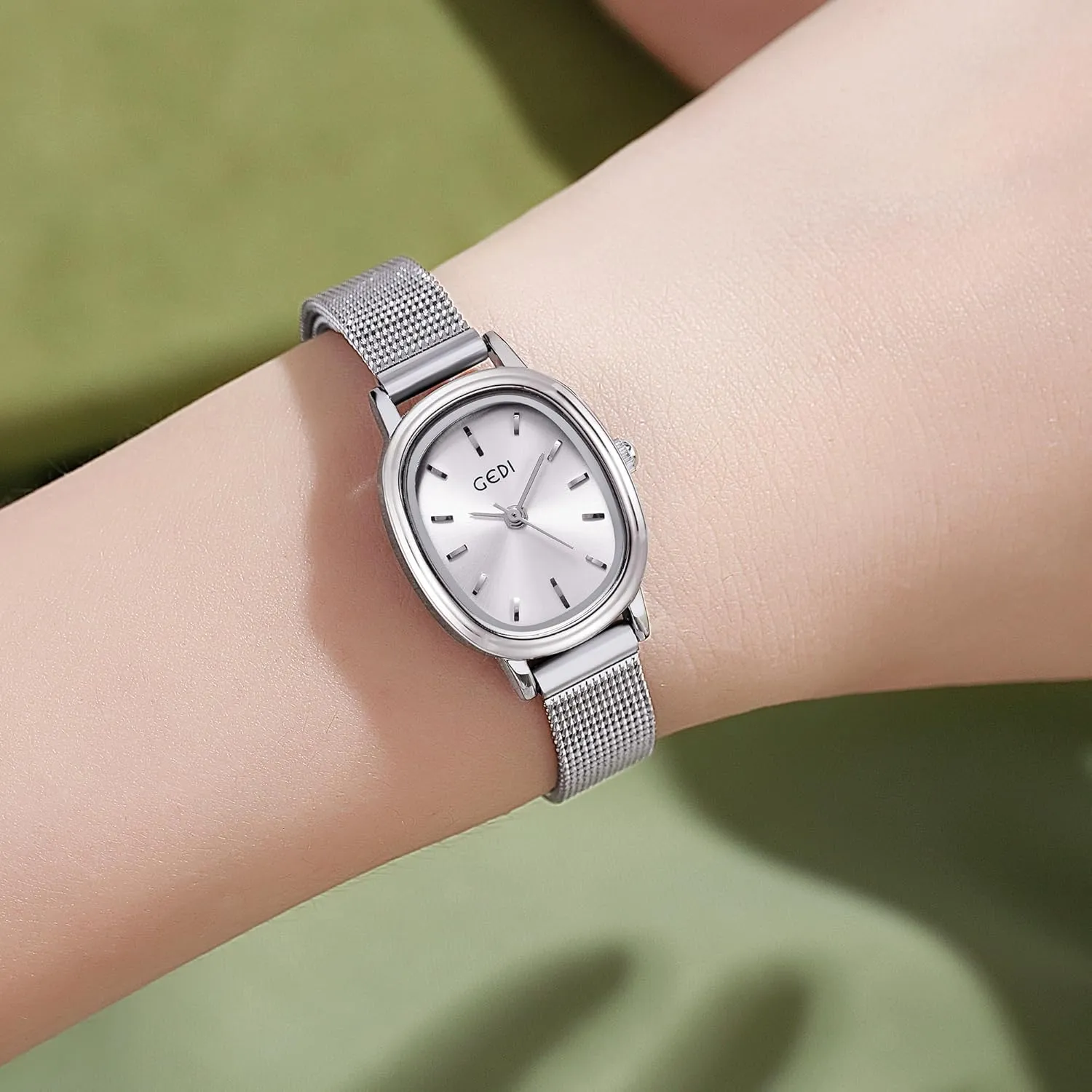 Oval Dial Green Watch for Women Quartz Dress Vintage Bracelet Waterproof Watches with Stainless Steel nozzle Mesh Strap Gosasa Small 