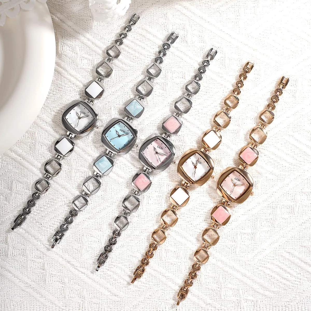 Quartz Watch Minimalist Irregular Geometric kerosene Bracelet Analog Waterproof Ladies Casual Dress Wrist Watches Gosasa Fashion Women's 