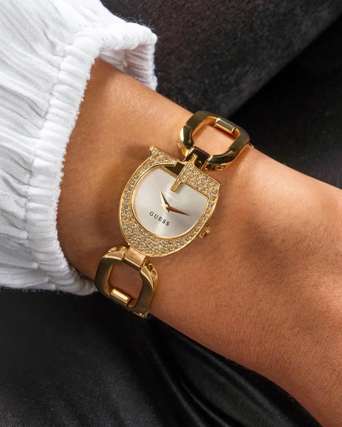 Silver-Tone Crystal Analog logical portray Watch GUESS 
