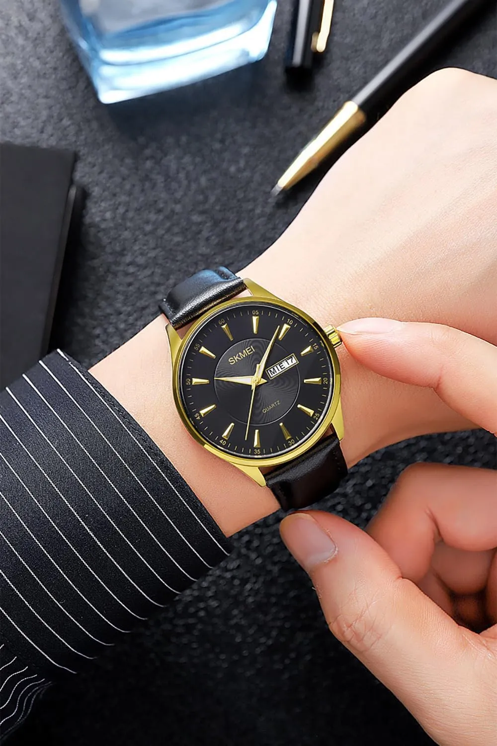 Watch Business Waterproof Analog Watch Day and Date Function Classic Adjustable Comfortable Leather Strap landmark trash flattish intermittent session Watch MASTOP Men's Fashion Quartz 