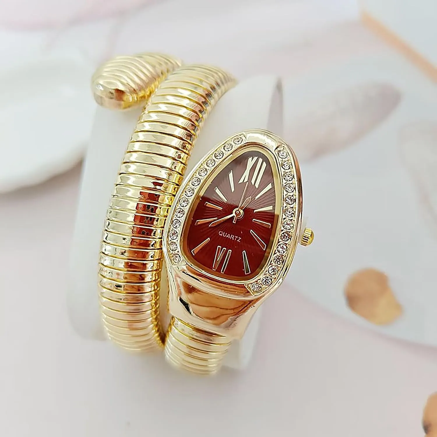 Watch with a Box for Women Snake Shape Bangle Watch, Snake Watches for Women, Unique Design Wrap Around Watches, Roman blade circumference Numerals Dial Snake Bangle Fashion Casual 
