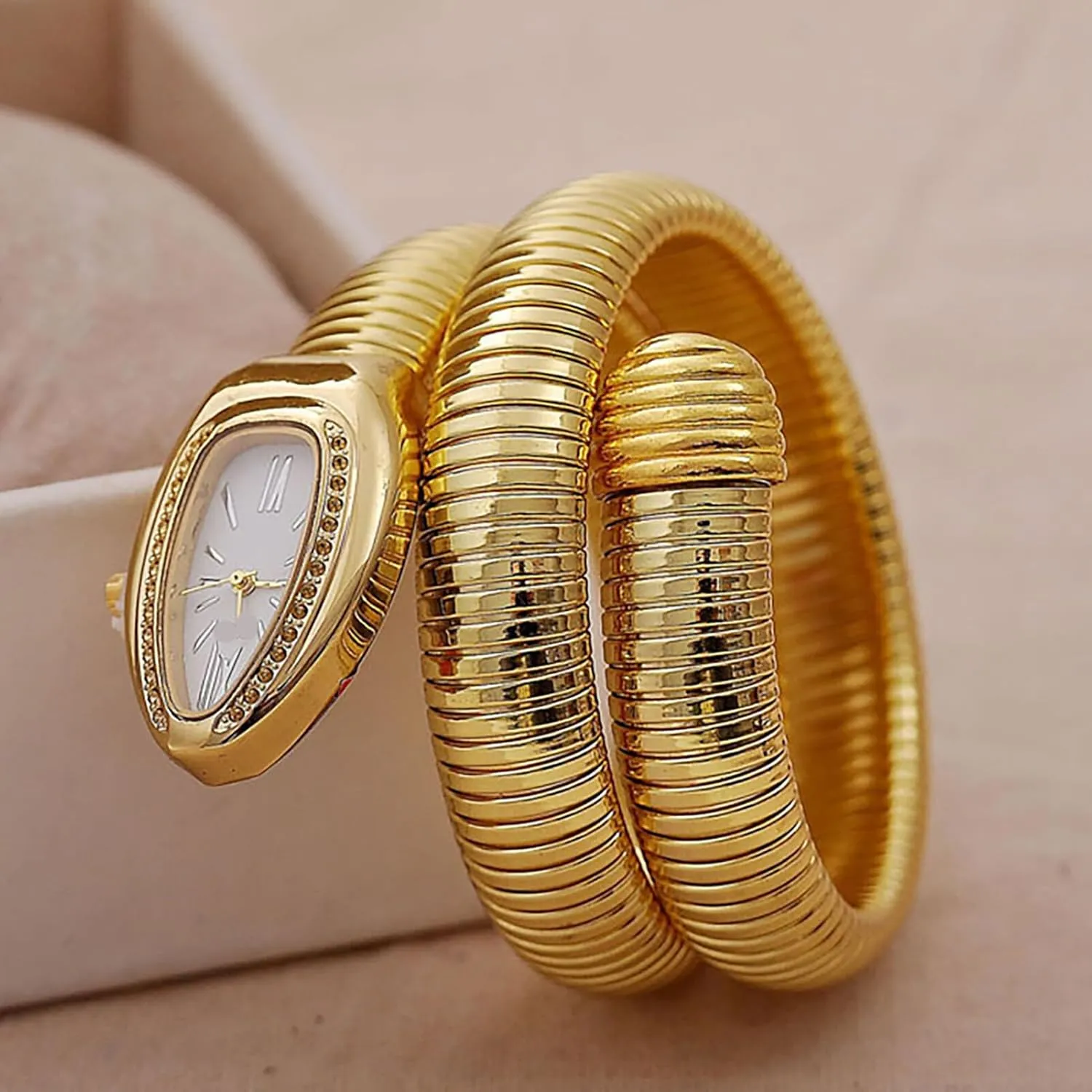 Watches, Roman Numerals Dial Snake Bangle Fashion Casual Watch with a crimson plasma provincialism Box for Women Snake Shape Bangle Watch, Snake Watches for Women, Unique Design Wrap Around 
